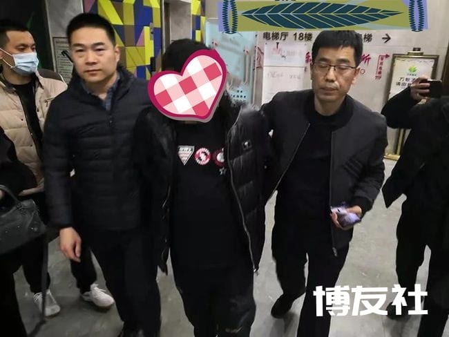 男子自称“官二代”，同时交往20多名女性，又现时间管理大师